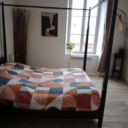 Pounette, Appartement T3 Centre / Thermes Luxeuil Exterior foto